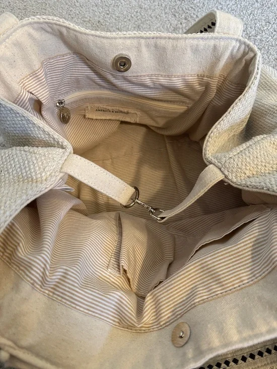 Medium Cream Geometric Embroidered Tote with Black & Gold Trim - Picture 6 of 7